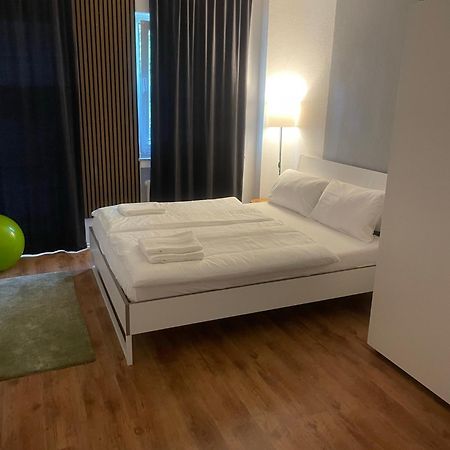 Koeln Wohnung 4 Min Naehe Von Hbf Und Dom Mit Garten ,Balkon & Office Exterior foto