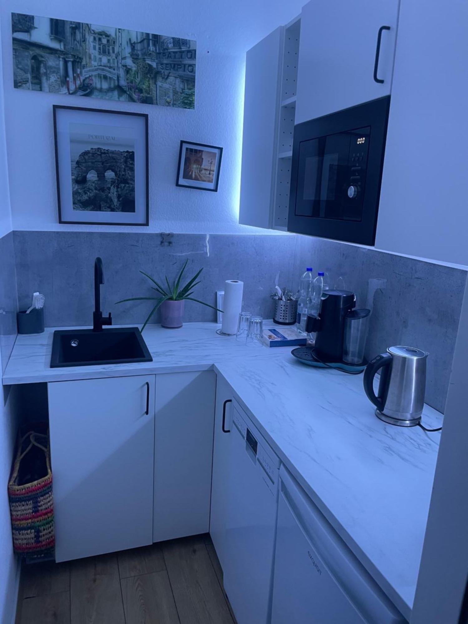 Koeln Wohnung 4 Min Naehe Von Hbf Und Dom Mit Garten ,Balkon & Office Exterior foto